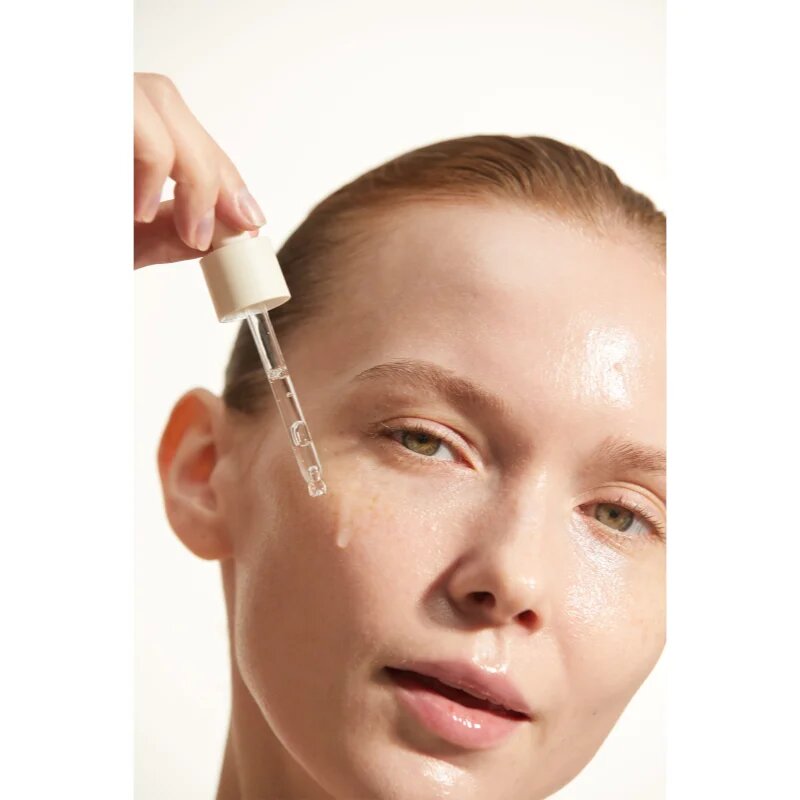 BOUTIJOUR Snow Lotus Lifting Serum intenzivně hydratační sérum pro rozjasnění a vyhlazení pleti 40 ml