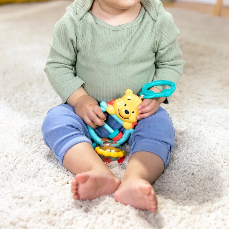 Bright Starts Winnie the Pooh Busy Bear aktivity hračka 1 ks