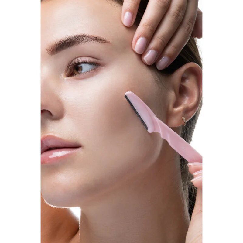 Brushworks Angled Dermaplaners břitva na obličej