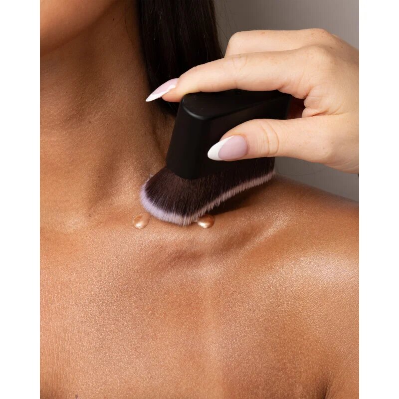 Brushworks Blending Face & Body Brush kabuki štětec na tvář a tělo typ NO. 24 1 ks