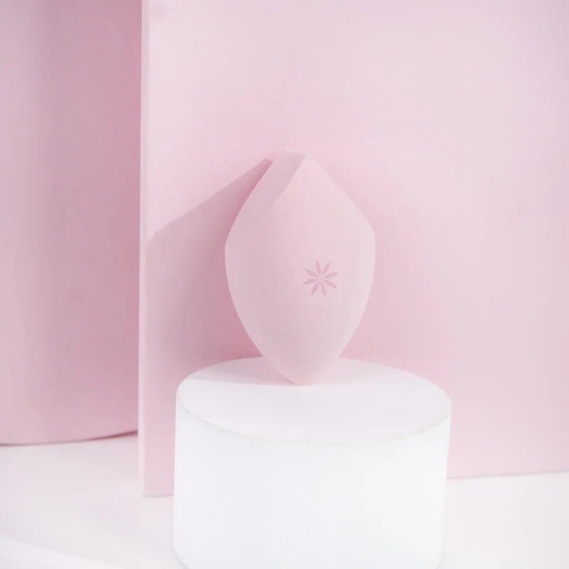 Brushworks Definer Complexion Sponge precizní houbička na make-up 1 ks