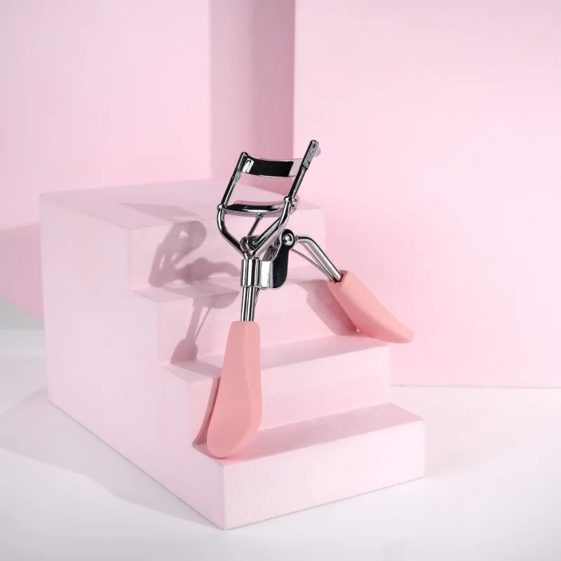 Brushworks Eyelash Curler Pink kleštičky na řasy 1 ks
