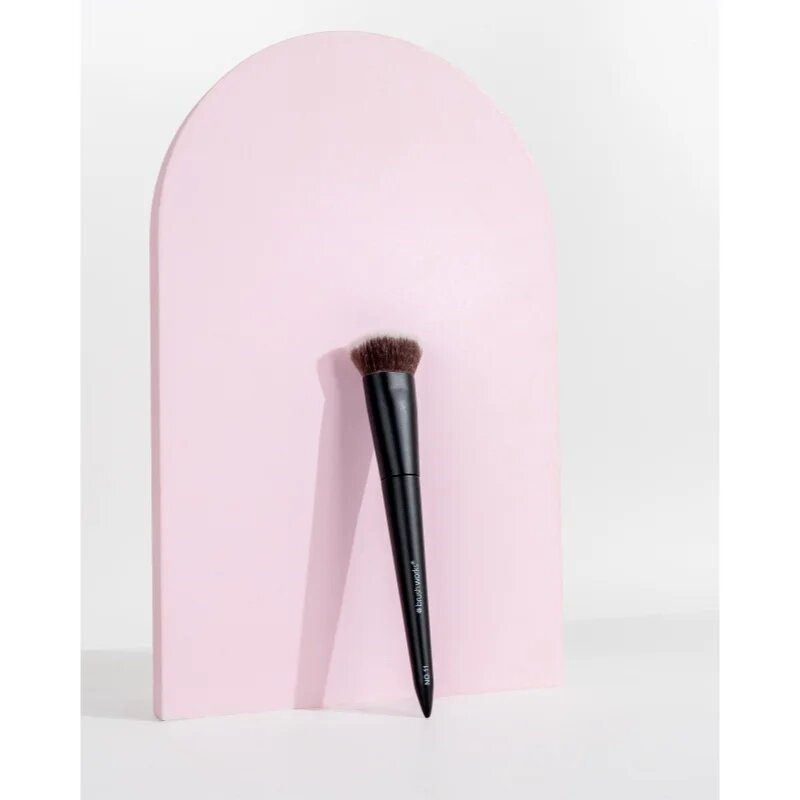 Brushworks Flat Top Contour Brush štětec na konturování typ NO. 11 1 ks