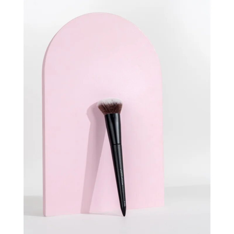 Brushworks Multi Tasking Brush multifunkční štětec typ NO. 3 1 ks