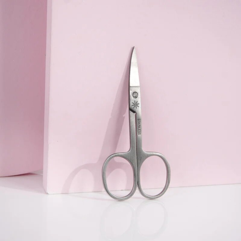 Brushworks Nail Scissors nůžky na nehty 1 ks