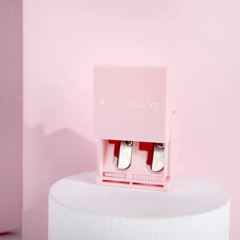 Brushworks Pencil Sharpener dvojité ořezávátko na kosmetické tužky 1 ks