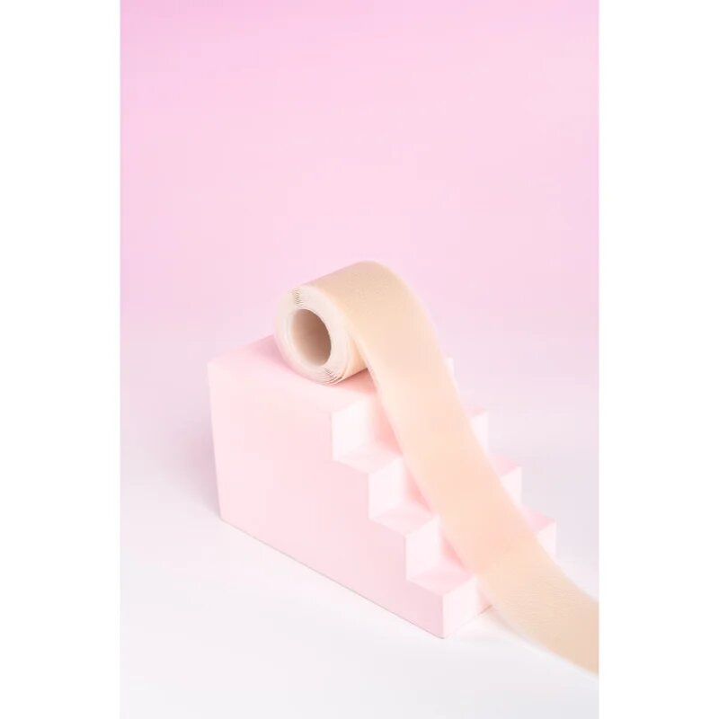 Brushworks Silicone Face Tape silikonová páska na oční stíny 1 m