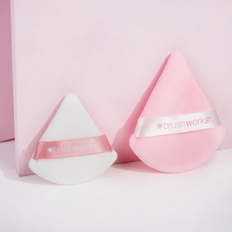 Brushworks Triangular Powder Puff Duo labutěnka