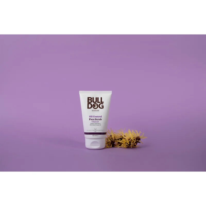 Bulldog Oil Control Face Scrub osvěžující peeling na obličej pro mastnou pleť 125 ml