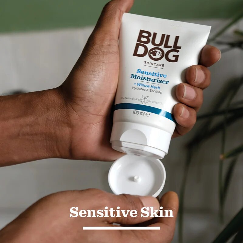 Bulldog Sensitive Moisturizer hydratační krém na obličej 100 ml