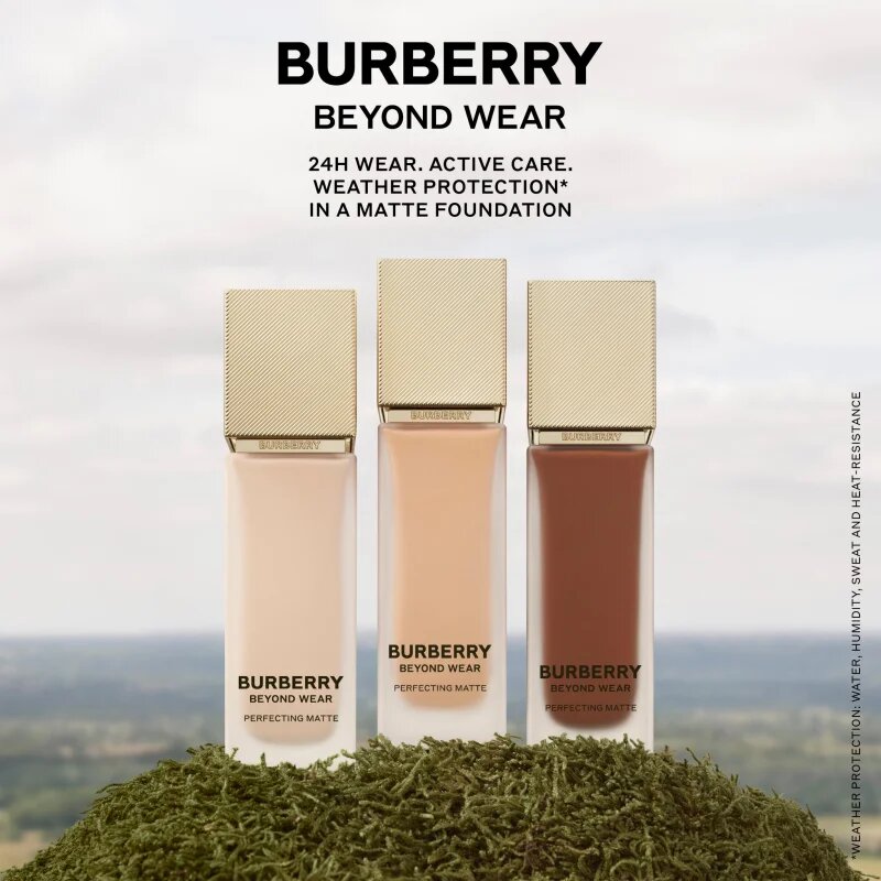 Burberry Beyond Wear Perfecting Matte Foundation tekutý make-up s matným finišem odstín Deep Neutral 130 30 ml