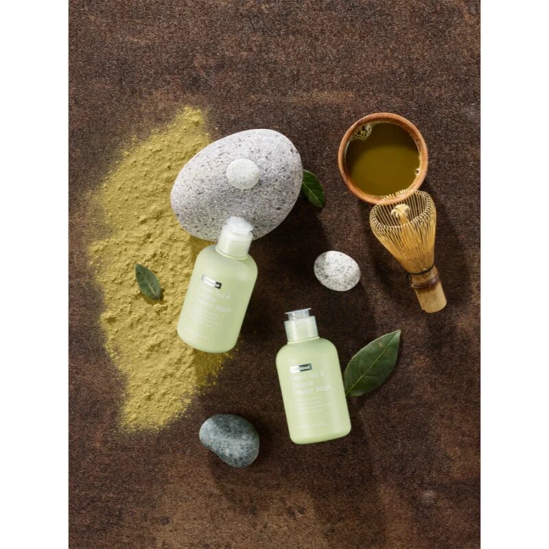 By Wishtrend Green Tea & Enzyme jemný čisticí pudr 110 g