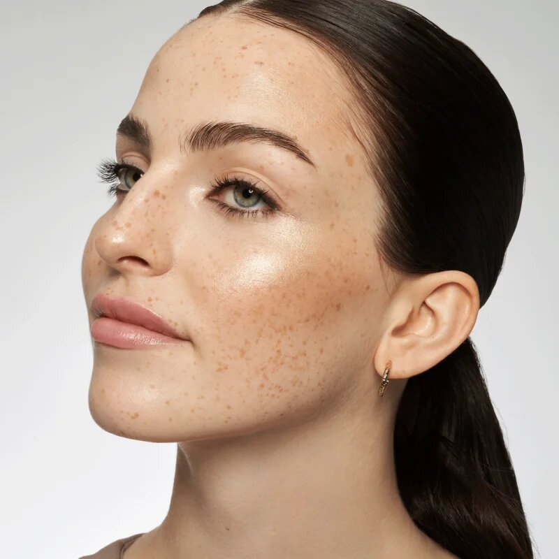 Catrice All Over Glow Tint multifunkční líčidlo pro oči rty a tvář odstín 010 · Beaming Diamond 15 ml