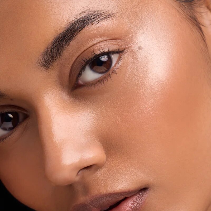 Catrice Cloud Tint Cushion Highlighter tekutý rozjasňovač v houbičce odstín C010 Stay Halo’d 4 g