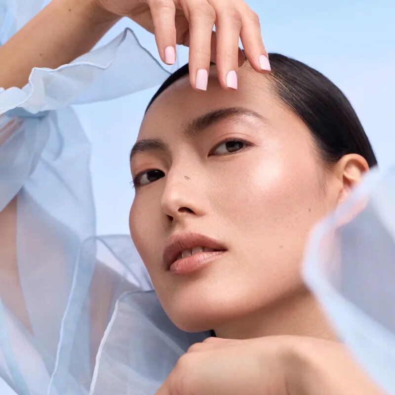 Catrice Cloud Tint Cushion Highlighter tekutý rozjasňovač v houbičce odstín C010 Stay Halo’d 4 g