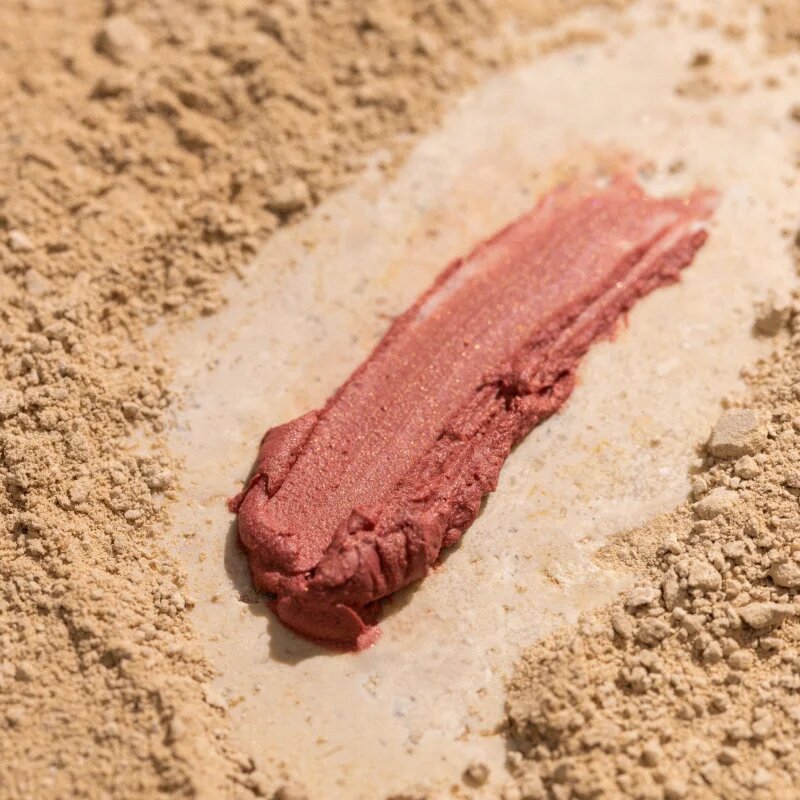 Catrice DESERT DUNE rozjasňující tvářenka odstín C01 Desert Rose 10.5 g