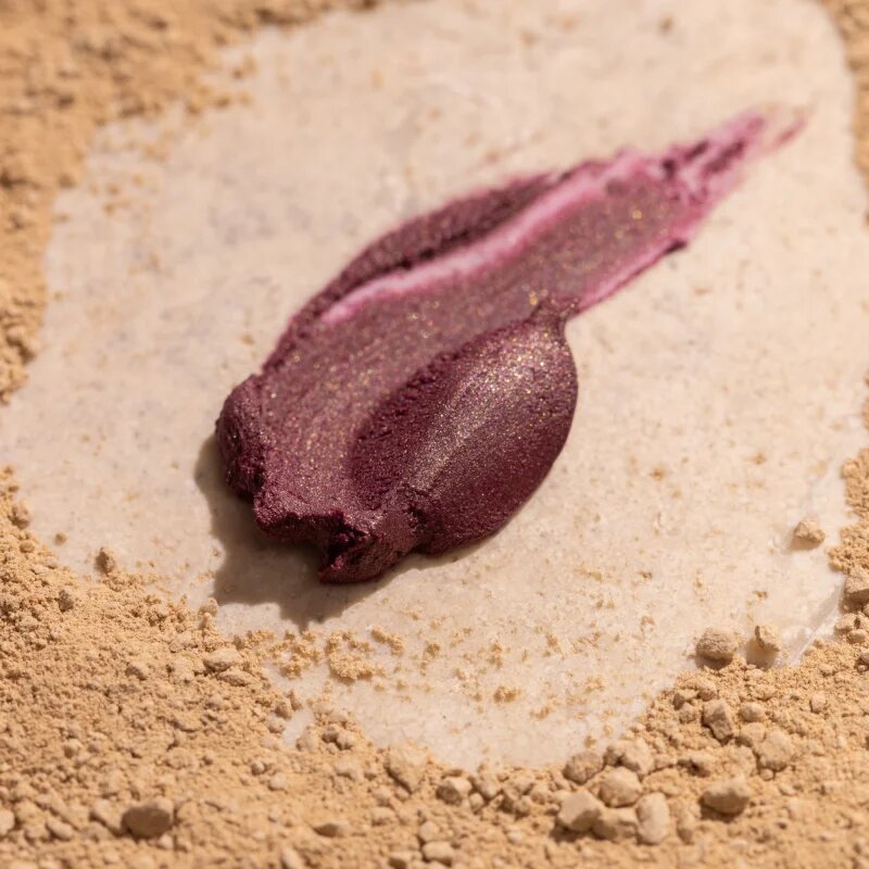 Catrice DESERT DUNE rozjasňující tvářenka odstín C02 Burnt Sienna 10.5 g