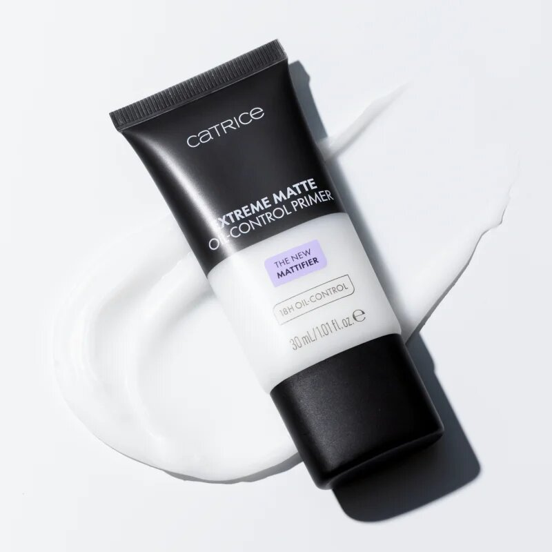 Catrice Extreme Matte matující podkladová báze odstín Liquid Crush 30 ml