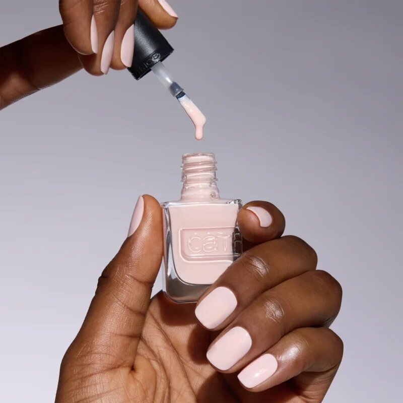 Catrice GEL AFFAIR lak na nehty odstín 004 Rosy Bowtastic 10.5 ml