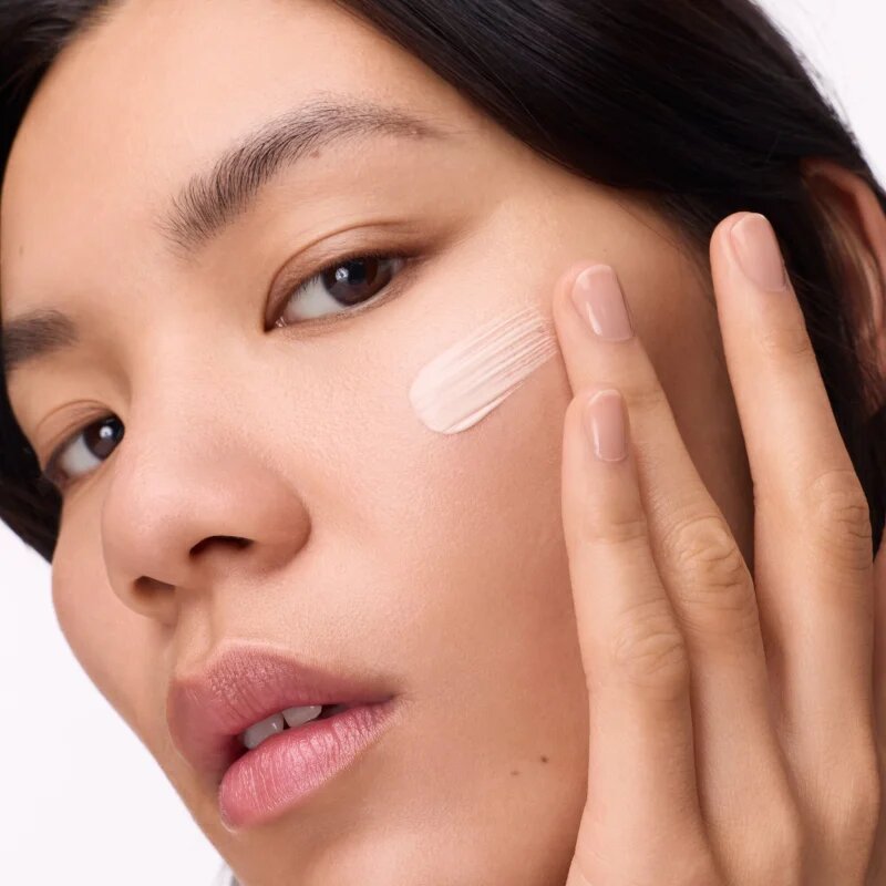 Catrice Glass Like Pearl Primer rozjasňující podkladová báze s hydratačním účinkem odstín 010 Pearlfection 30 ml