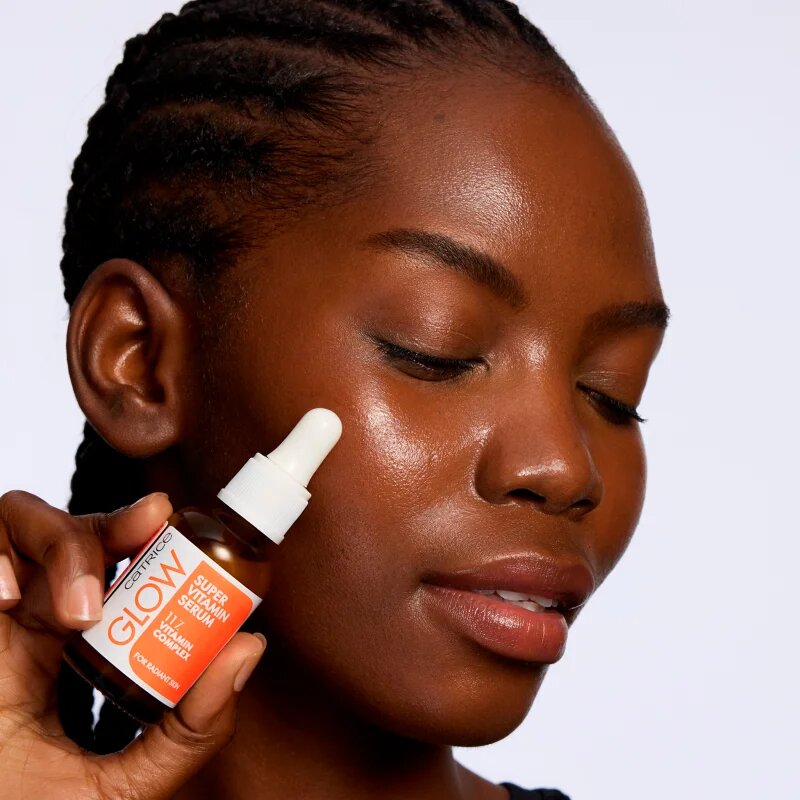Catrice Glow Super Vitamin rozjasňující sérum s vitamíny 30 ml