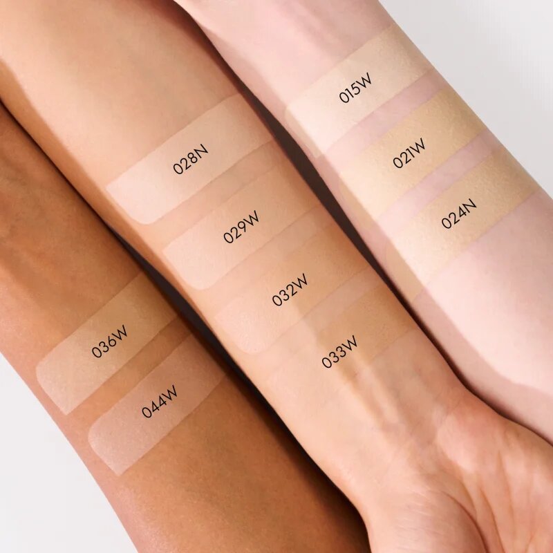 Catrice Invisible Cover Cushion Foundation matující make-up v houbičce SPF 30 odstín 036W 10 g