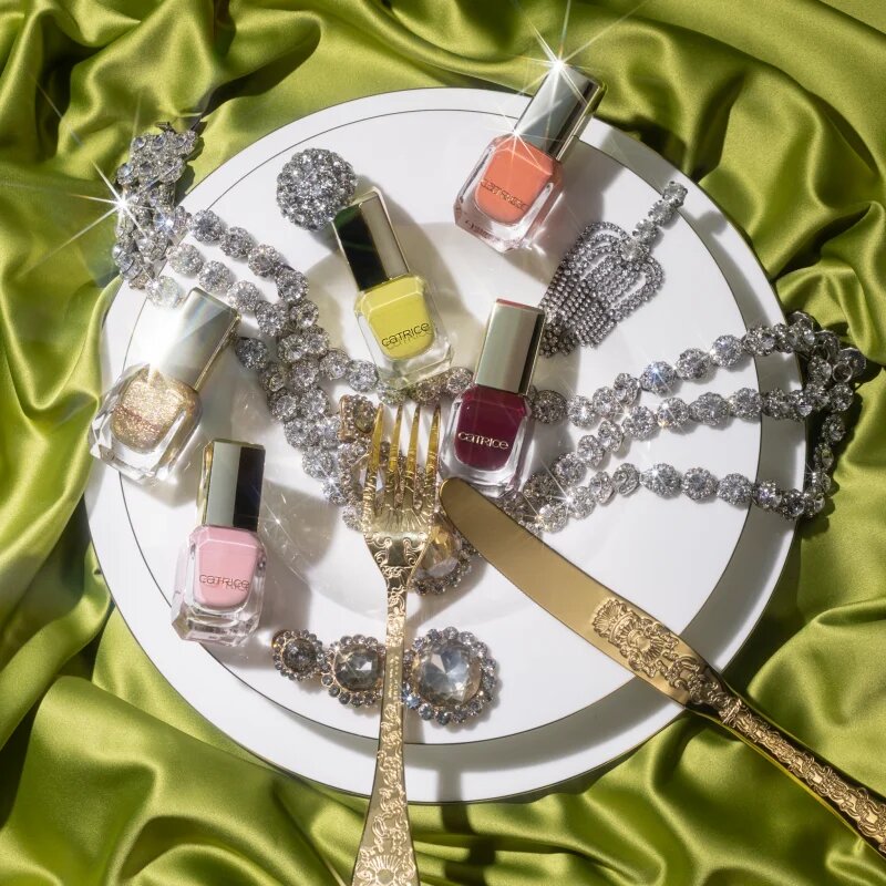 Catrice MY JEWELS. MY RULES. lak na nehty odstín C04 Iconic Nude 105 ml