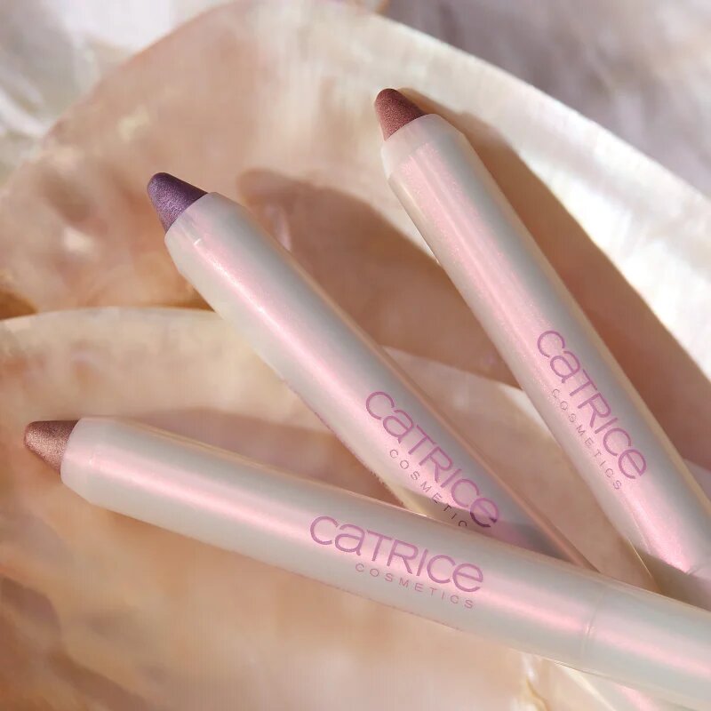 Catrice PEARLFECTION intenzivní oční stíny v tyčince odstín 01 Sparkles of Pearls 2.7 g