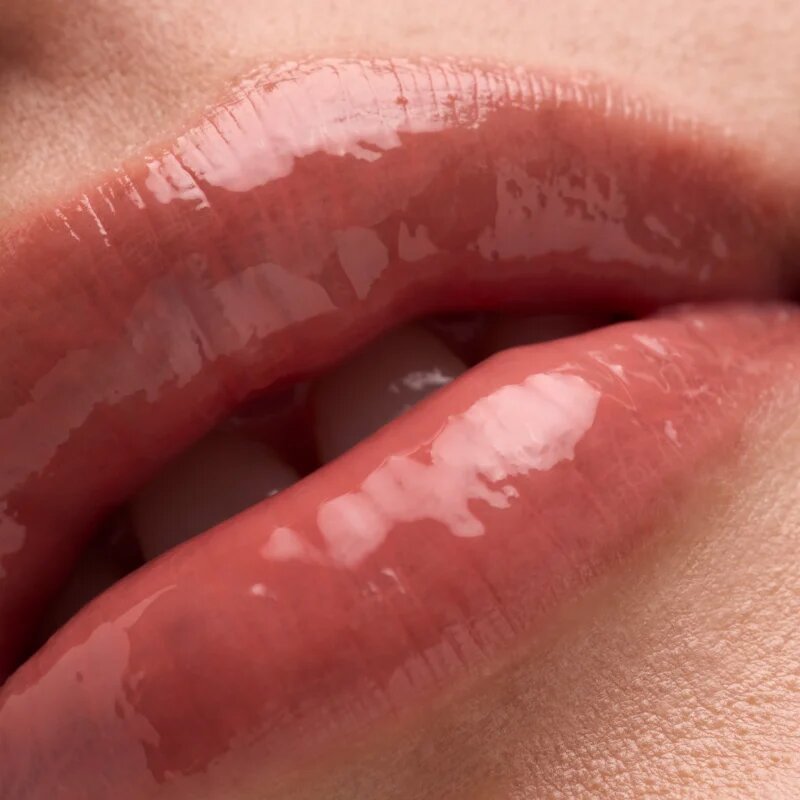 Catrice Peptide Drip Milky Lip Serum pečující lesk na rty s peptidy odstín C030 Glow Crush 9 ml