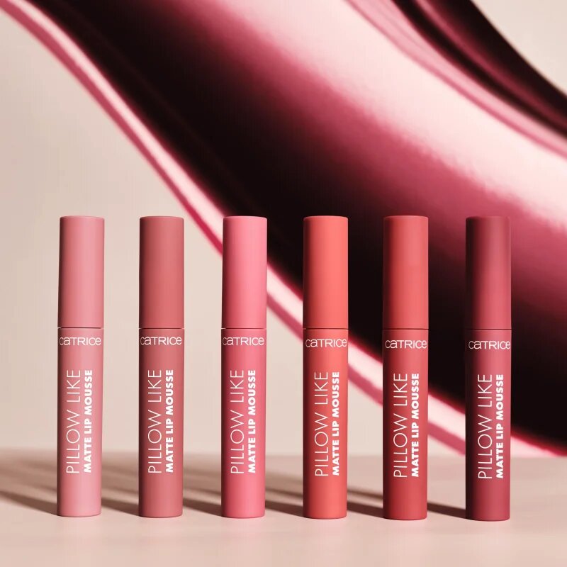 Catrice Pillow Like Matte Lip Mousse tekutá rtěnka s matným finišem odstín 040 Whip It Good 2.8 ml