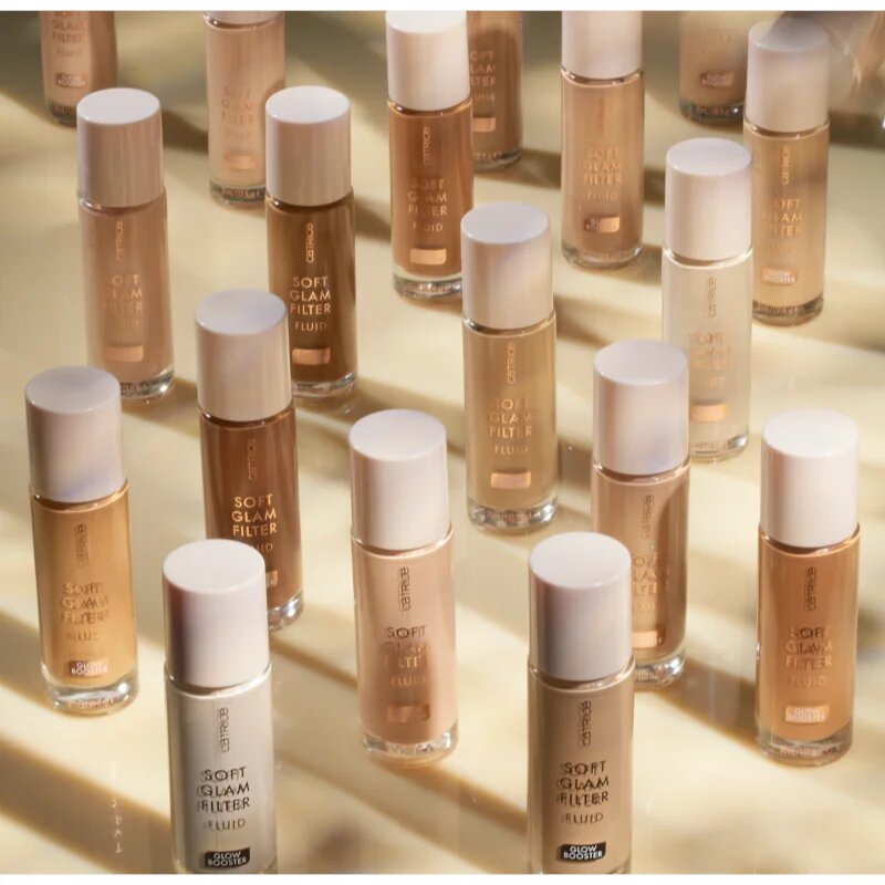Catrice Soft Glam Filter rozjasňující tónovací fluid odstín 030 - Medium 30 ml