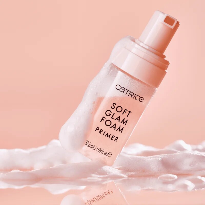 Catrice Soft Glam Foam Primer podkladová báze 010 Beyond The Cloud 32.5 ml