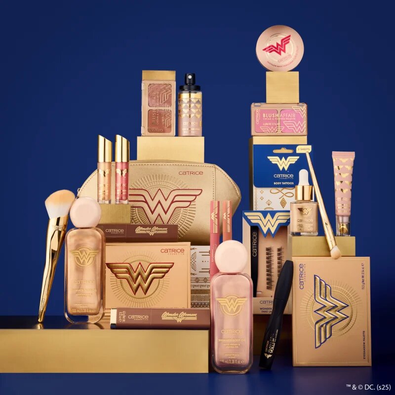 Catrice Wonder Woman kosmetická taška 1 ks
