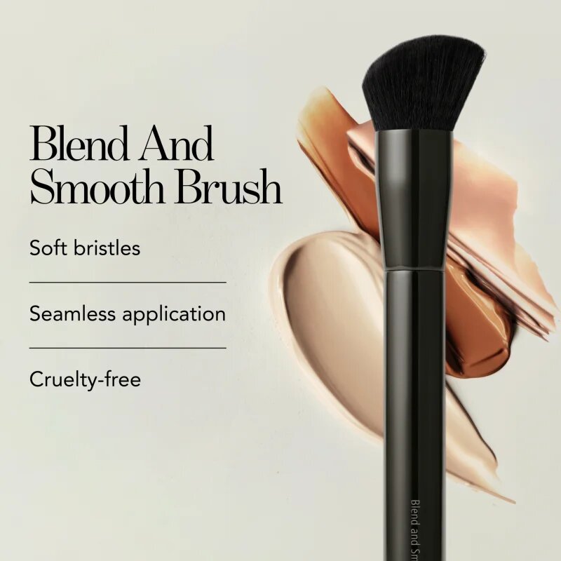 Chantecaille Blend and Smooth Brush střední štětec na tekuté krémové a pudrové produkty 1 ml