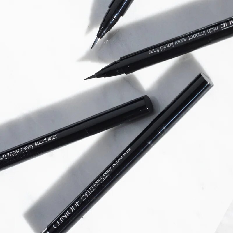 Clinique High Impact™ Easy Liquid Eyeliner precizní tekutá oční linka odstín Espresso 067 g