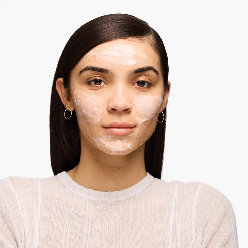 Clinique Moisture Surge™ Exfoliating Glow Scrub jemný exfoliační gel 125 ml