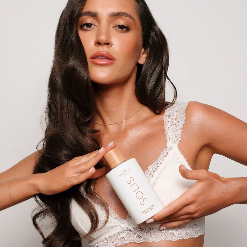 COCOSOLIS SOLIS Gradual Tan Body Milk samoopalovací mléko pro postupné opálení s vůní Caramel Latte 200 ml