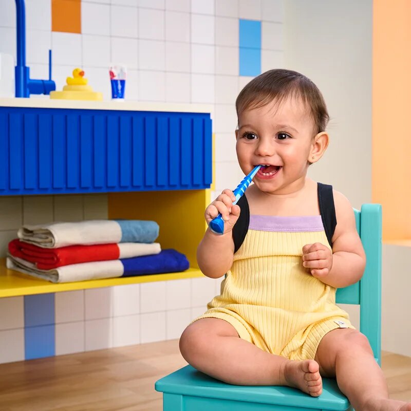 Curaprox Baby zubní kartáček pro děti 1 ks