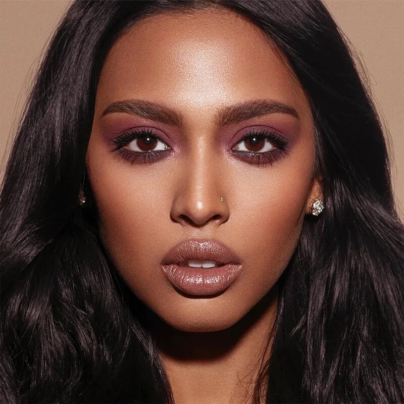 Danessa Myricks Beauty Colorfix Mattes multifunkční líčidlo pro oči rty a tvář odstín Chocolate 10 ml