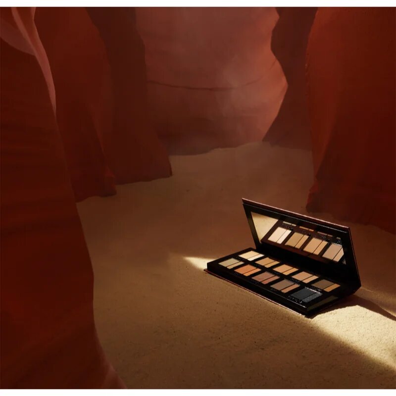 Danessa Myricks Beauty Groundwork multifunkční paleta na obličej odstín Defining Neutrals 26 g