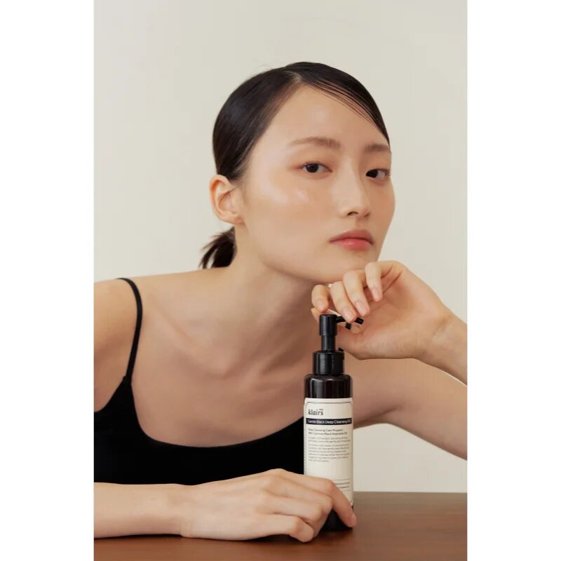 Dear Klairs Gentle Black Deep Cleansing Oil hloubkově čisticí olej pro mastnou pleť 150 ml