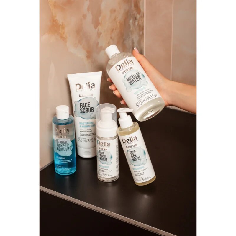 Delia Cosmetics Clean Skin hydratační pleťový peeling 250 ml