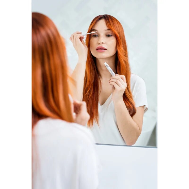 Delia Cosmetics Eyebrow Expert vyživující olej na řasy a obočí 7 ml