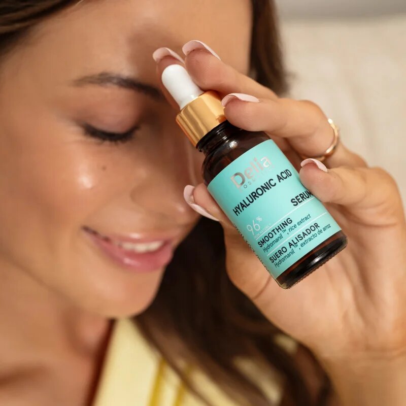 Delia Cosmetics Hyaluronic Acid vyplňující sérum na obličej krk a dekolt 30 ml