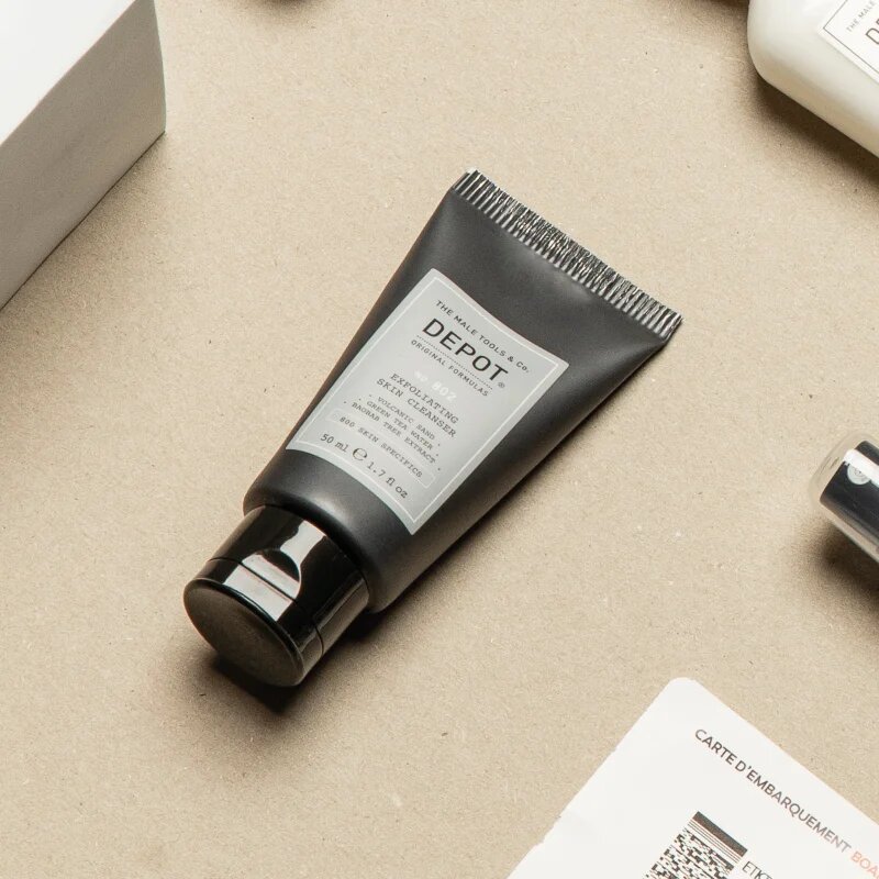 DEPOT No. 802 Exfoliating Skin Cleanser exfoliační čisticí gel pro muže 50 ml