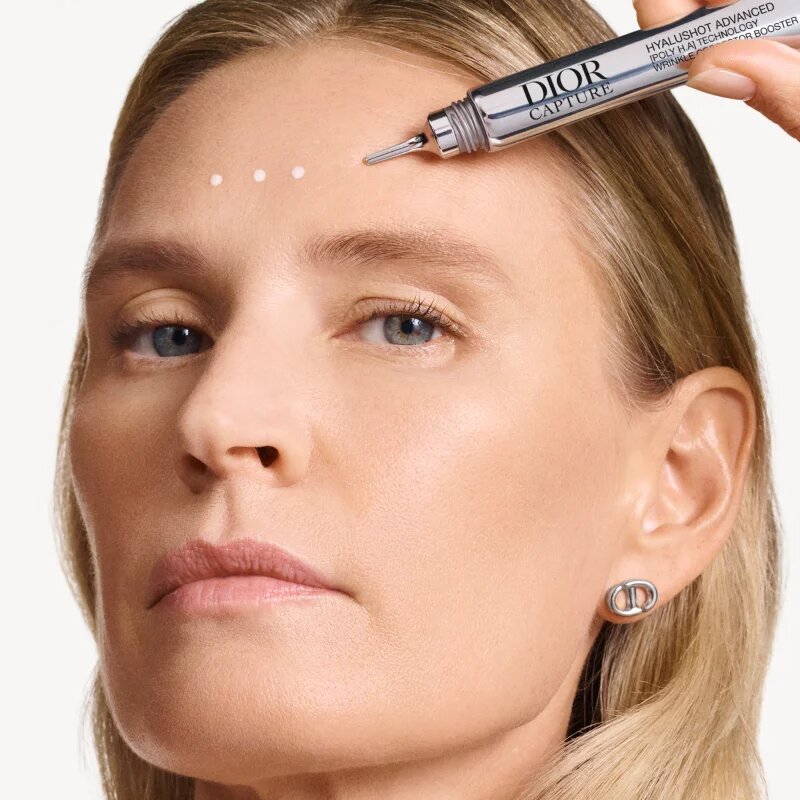 DIOR Capture Hyalushot Advanced Korektor vrásek zesilující účinky pleťové péče 15 ml