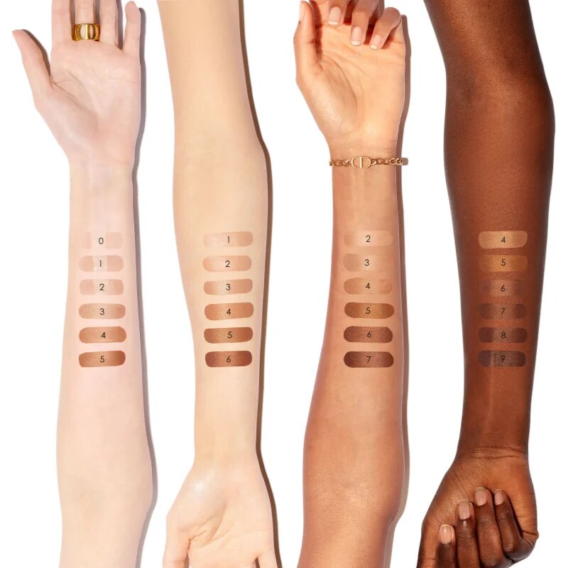DIOR Forever Glow Star Filter rozjasňující fluid odstín 9N 30 ml