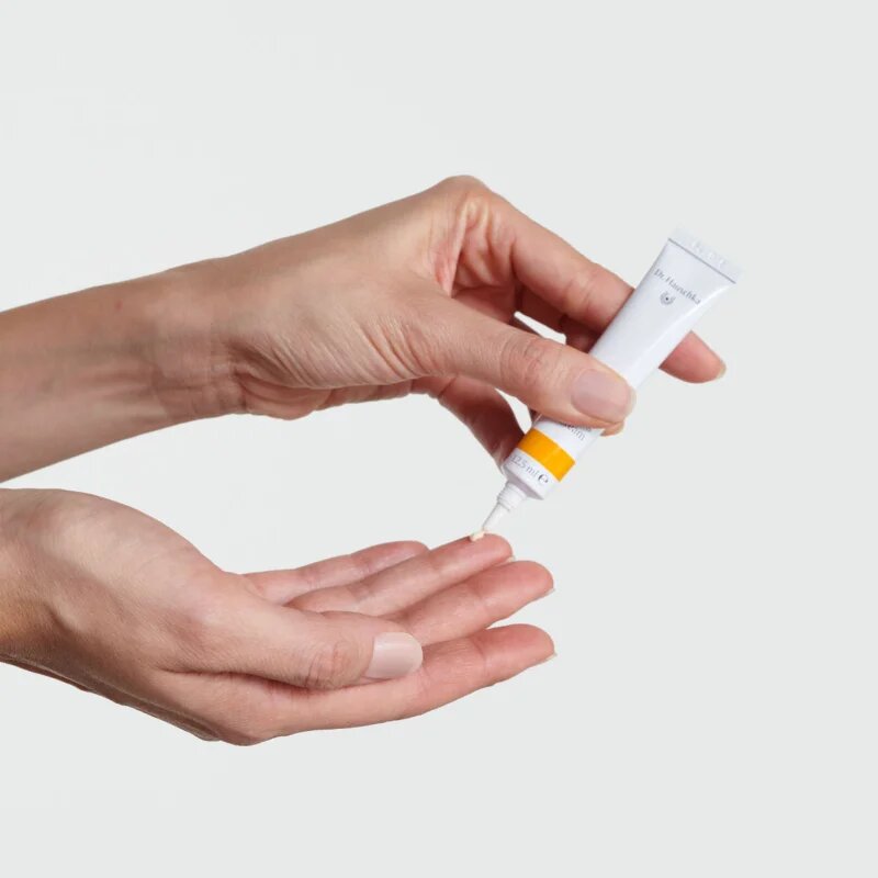Dr. Hauschka Eye And Lip Care denní hydratační krém na oční okolí 12.5 ml