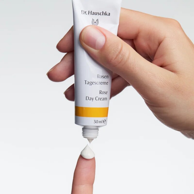 Dr. Hauschka Facial Care Rose Day Cream denní krém z růže 30 ml