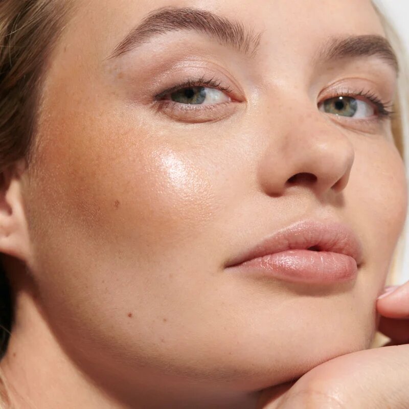 Dr. Hauschka Make-Up Lip to Cheek multifunkční líčidlo na rty a tváře odstín 04 gold 6.1 g